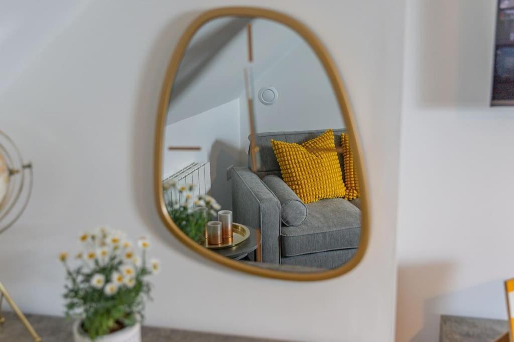Bijou Booth House Loft Sheffield